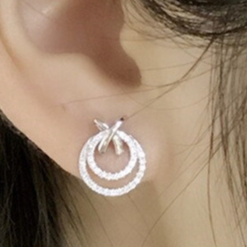 Sterling Silver 1.5 carat Moissanite Double Circle Stud Earrings - Picture 12 of 12